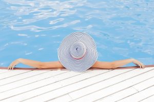 Lire la suite à propos de l’article Comment bien choisir son abri de piscine ?